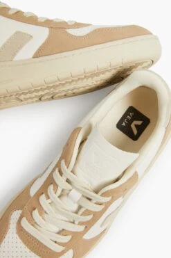 Veja Extra White Natural Sahara V-10 Sneakers -Loeffler Randall Store 4Zb8K6uLNPE7fP655VcJYcRZl9AyVT4A 1