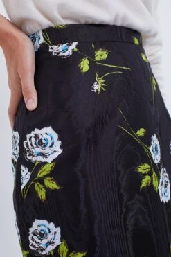 Roses Stem On Black Lorelei Moire Skirt -Loeffler Randall Store 8KOXUd4FqKI82Mhc2Wabc9jrv0Qq78tG 1