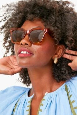 Thompson Twist Huggie Hoops -Loeffler Randall Store CeCuofXdDNm8dvmQm1CVNur4fsaKH2jg 1