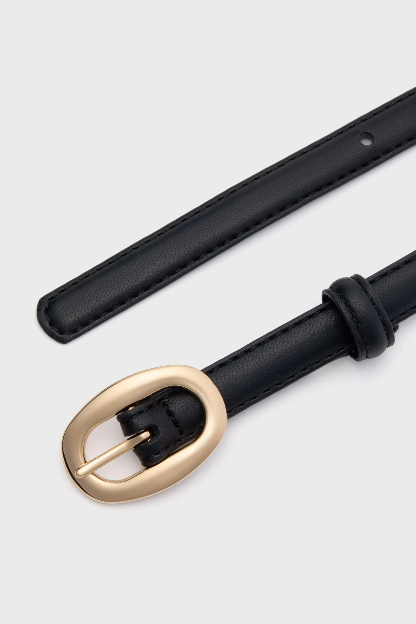 Black Oval Buckle Skinny Belt 4 Black Oval Buckle Skinny Belt - Image 4