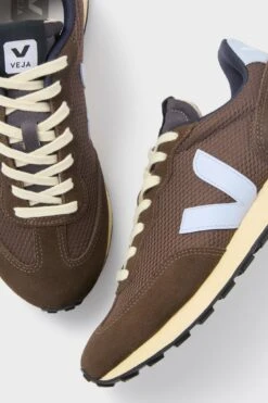 Veja Eagle Swan Rio Branco II Sneakers -Loeffler Randall Store Wils1xIVWJuQEXIxGkIacg0M5PeI7UdA 1