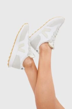Veja White Pierre Natural Rio Branco Sneakers -Loeffler Randall Store ZtbMnWQ4EtcjWiHq0N8XtSkKezEr8ln2 1