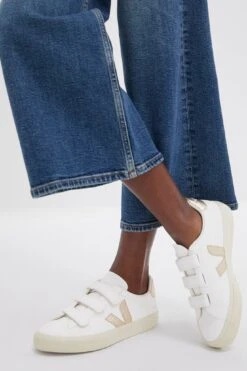 Veja Extra White Platine Recife Logo Sneakers -Loeffler Randall Store hFkYrPL1QcnpVQxmUX8ompwrtHudxokN 1
