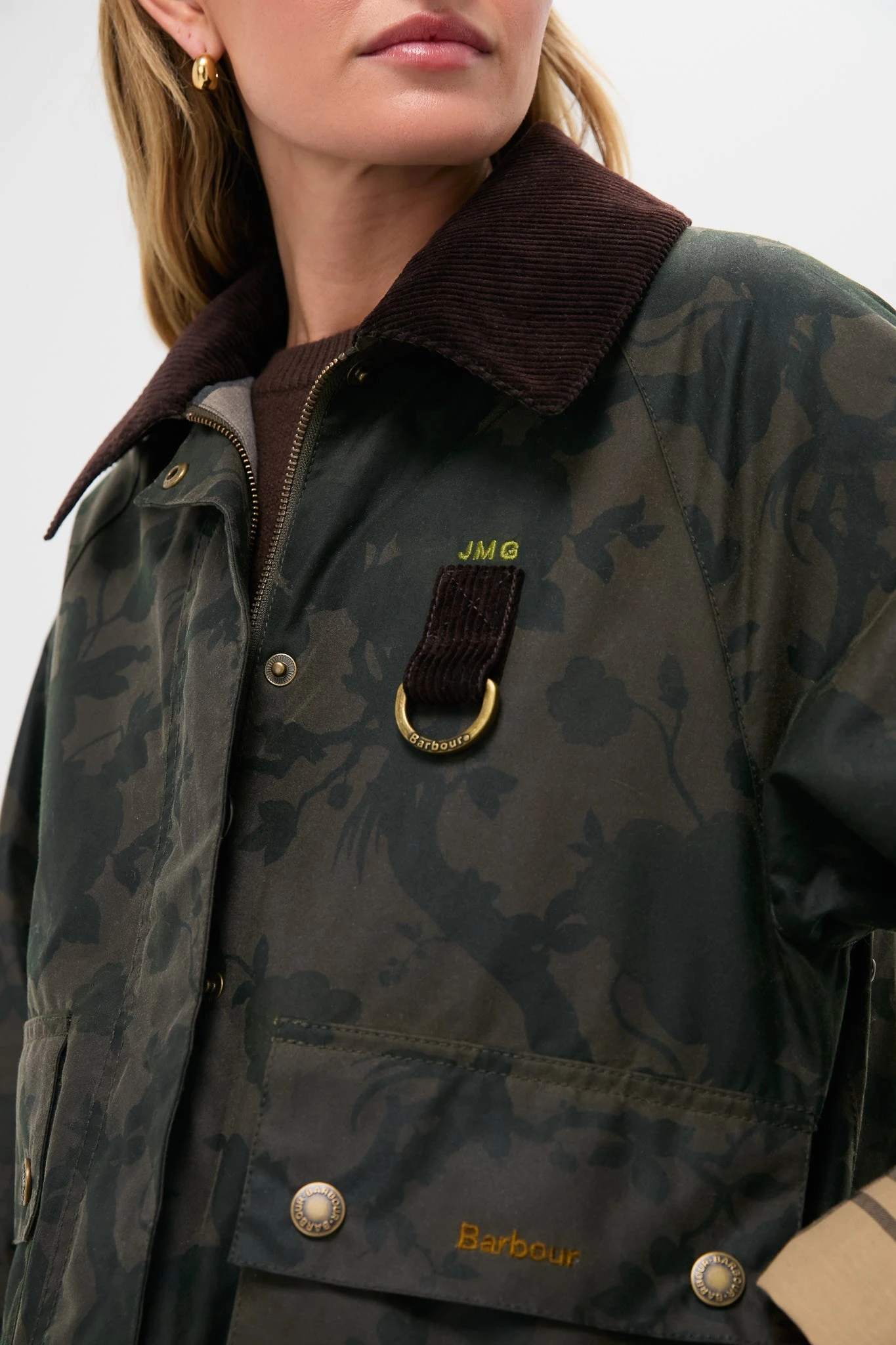 Archive Olive Barbour X Tuckernuck Beverly Wax Jacket 7 Archive Olive Barbour X Tuckernuck Beverly Wax Jacket - Image 7